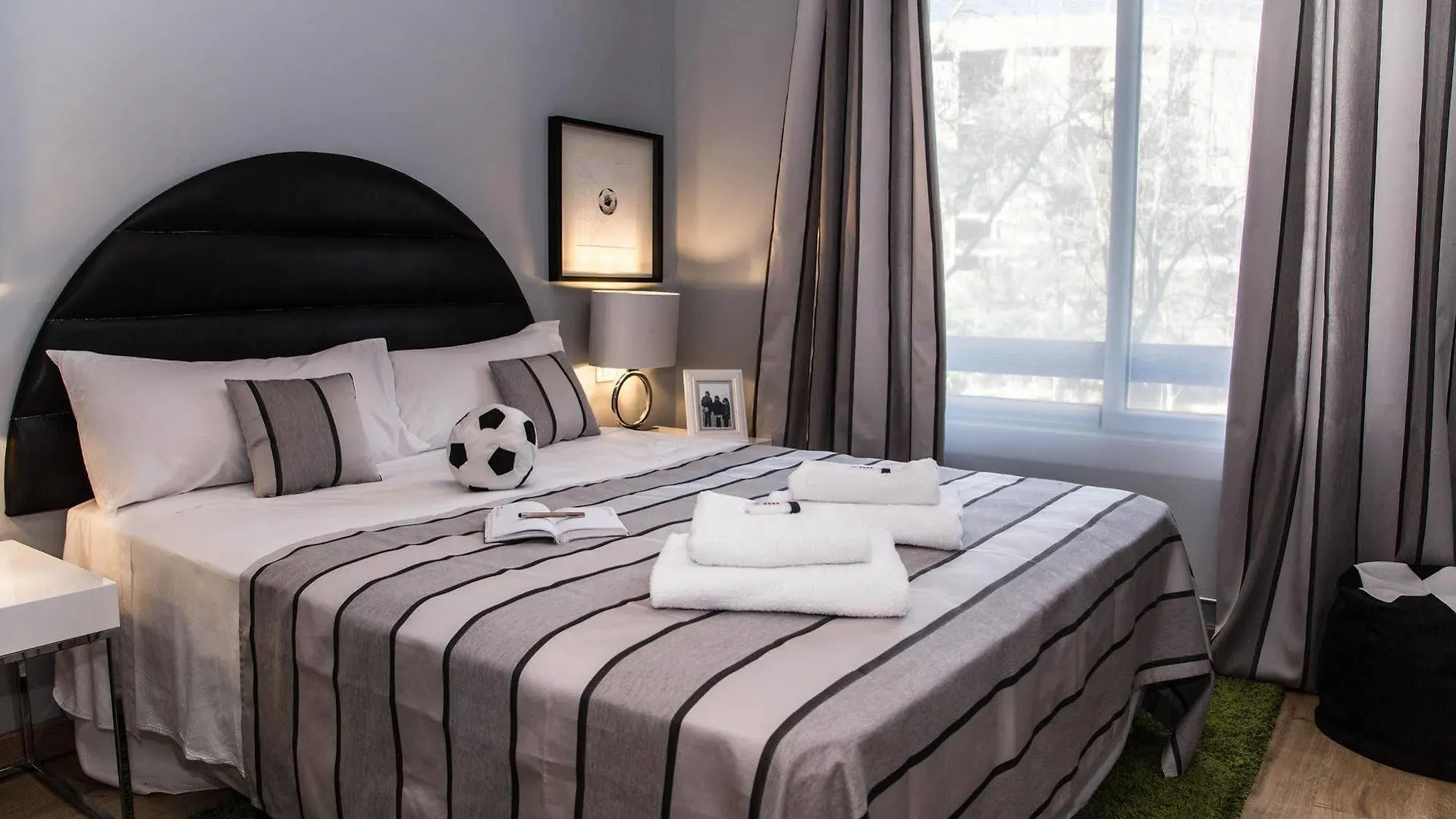 Alcam Futbol Apartment Barcelona Spain